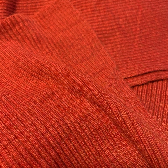 REDDISH ORANGE OFF THE SHOULDERS SWEATER TIE TOP - Picture 9 of 10